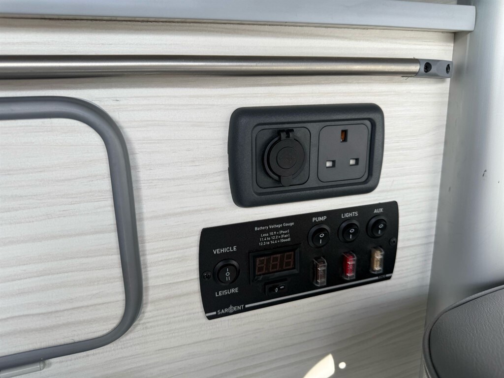 Used Vauxhall Vivaro 2013 for sale - 76298786: Photo 12