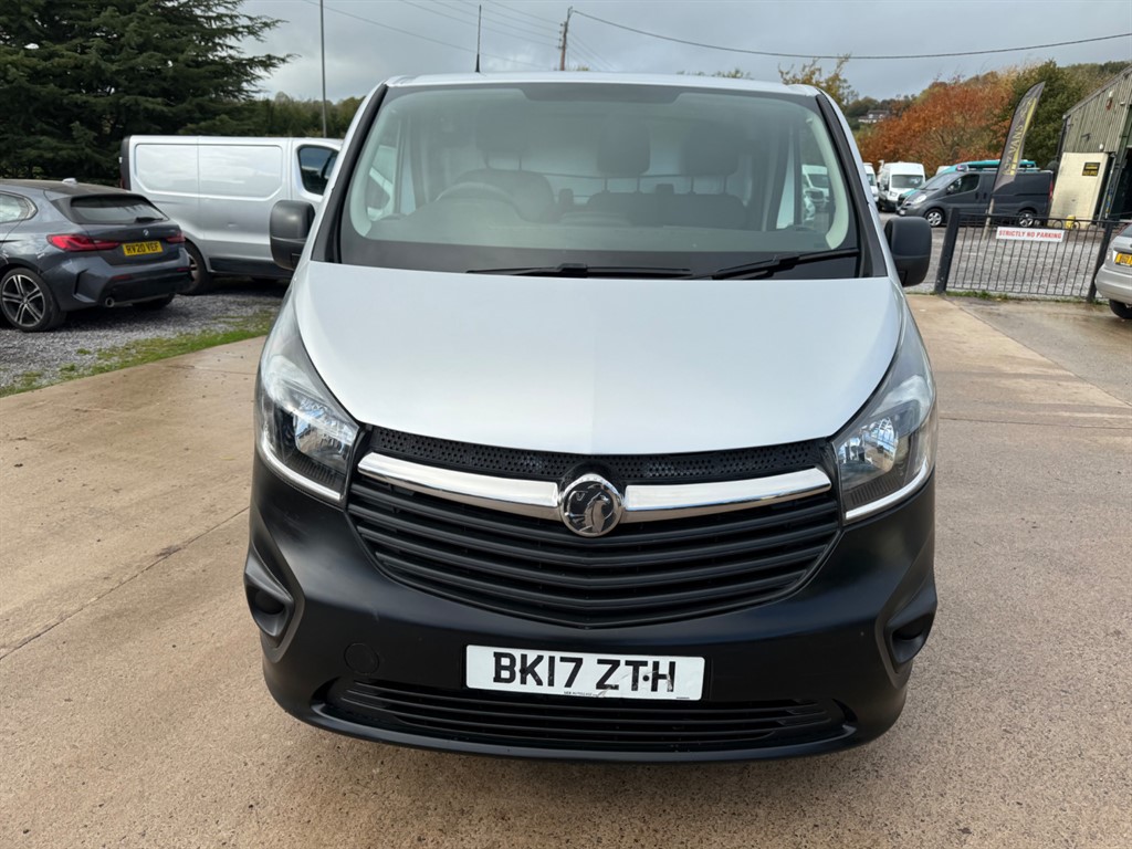 Used Vauxhall Vivaro 2017 for sale - 76339059: Photo 2
