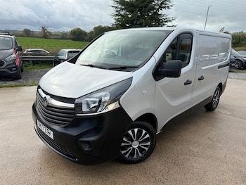 Used Vauxhall Vivaro 2017 for sale - 76339059: Photo 3