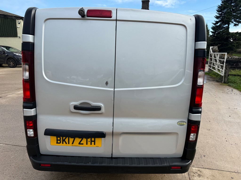 Used Vauxhall Vivaro 2017 for sale - 76339059: Photo 6