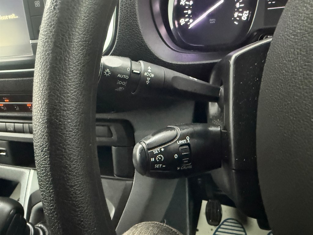 Used Vauxhall Vivaro 2019 for sale - 76984383: Photo 12