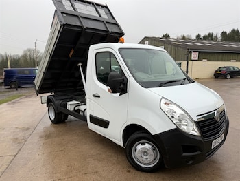 Vauxhall Movano feature image