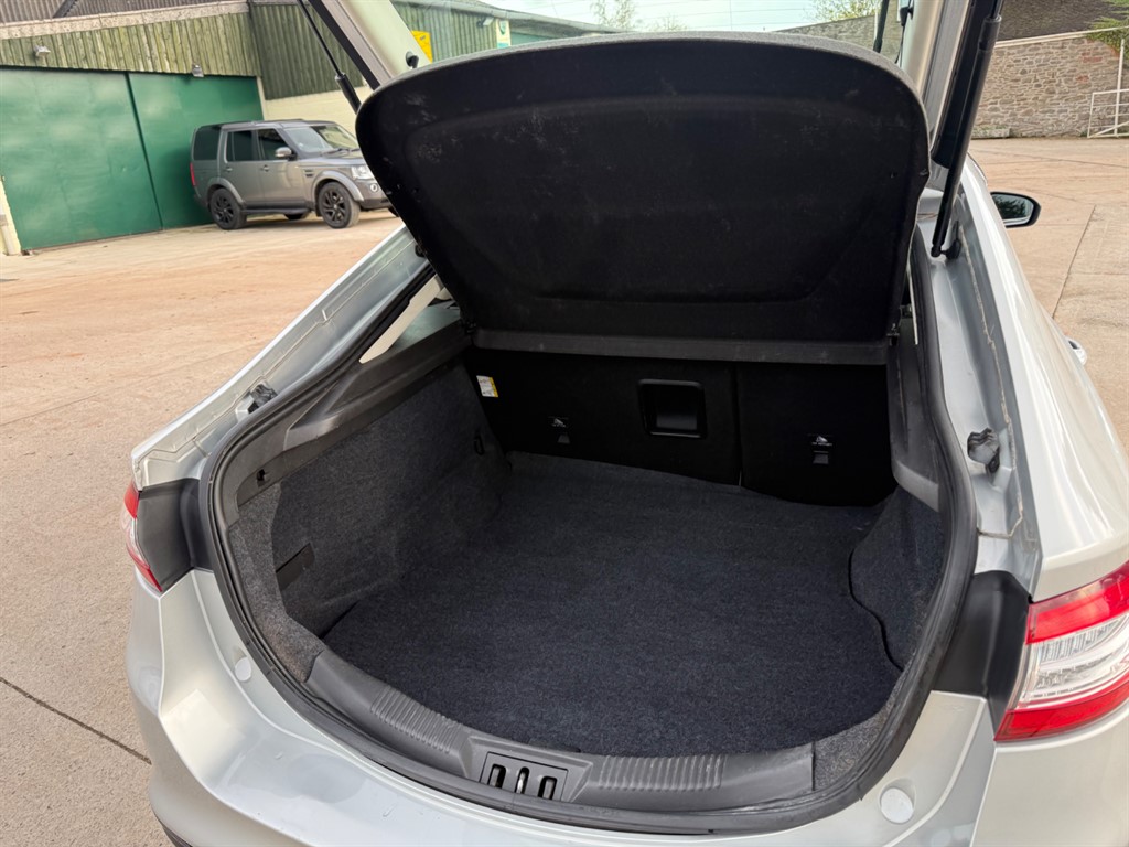 Used Ford Mondeo 2015 for sale - 76428399: Photo 7