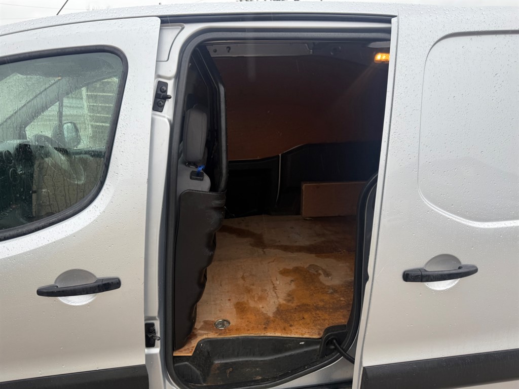 Used Peugeot Partner 2015 for sale - 77151723: Photo 4