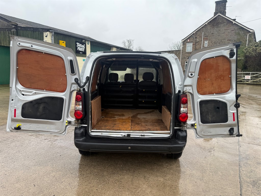 Used Peugeot Partner 2015 for sale - 77151723: Photo 7