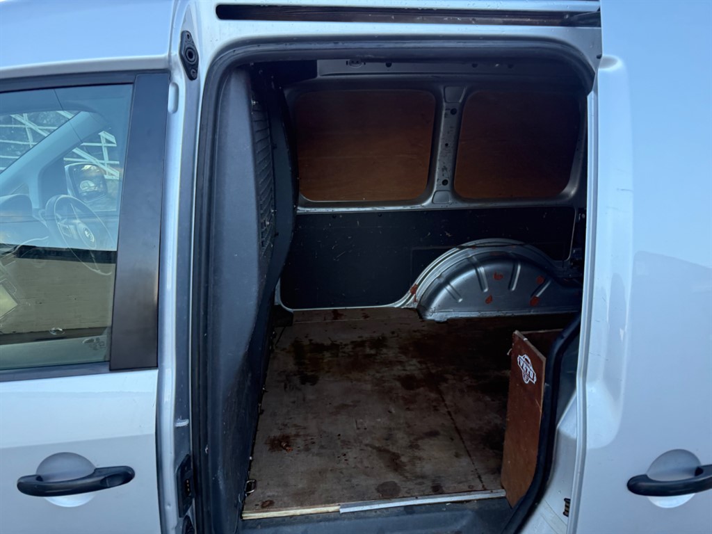 Used Volkswagen Caddy 2013 for sale - 77360855: Photo 4