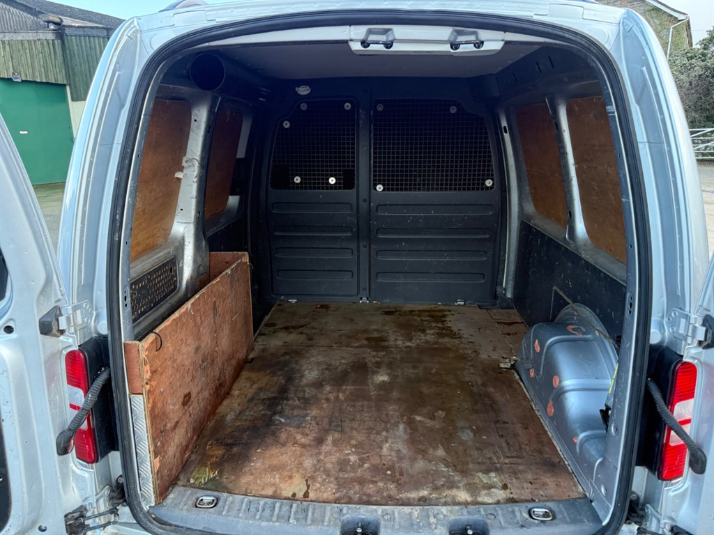 Used Volkswagen Caddy 2013 for sale - 77360855: Photo 8