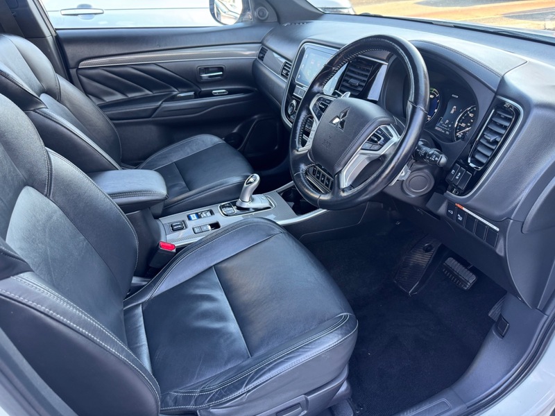 Used Mitsubishi Outlander 2019 for sale - 77920981: Photo 12