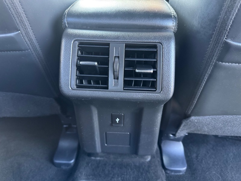 Used Mitsubishi Outlander 2019 for sale - 77920981: Photo 35