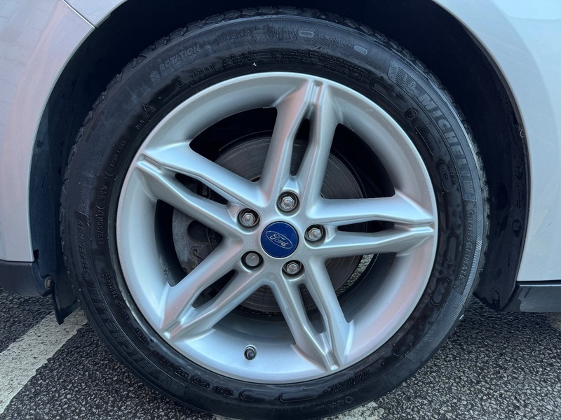 Used Ford Focus 2017 for sale - 76962909: Photo 10