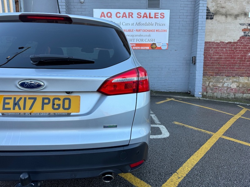 Used Ford Focus 2017 for sale - 76962909: Photo 11
