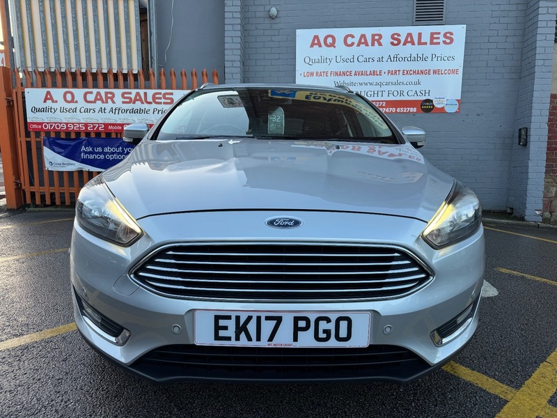 Used Ford Focus 2017 for sale - 76962909: Photo 2