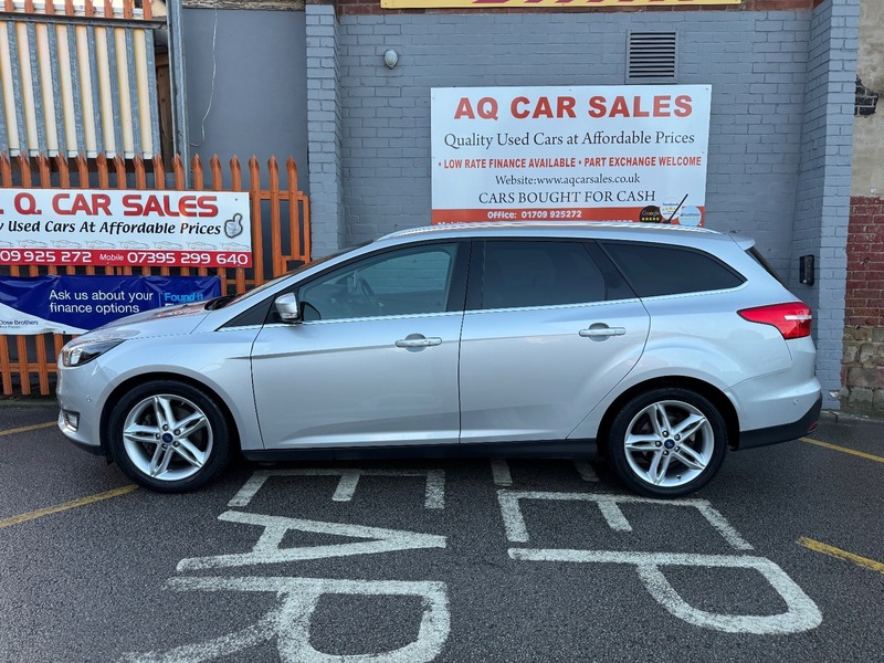 Used Ford Focus 2017 for sale - 76962909: Photo 4