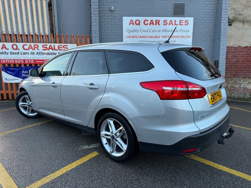 Used Ford Focus 2017 for sale - 76962909: Photo 5