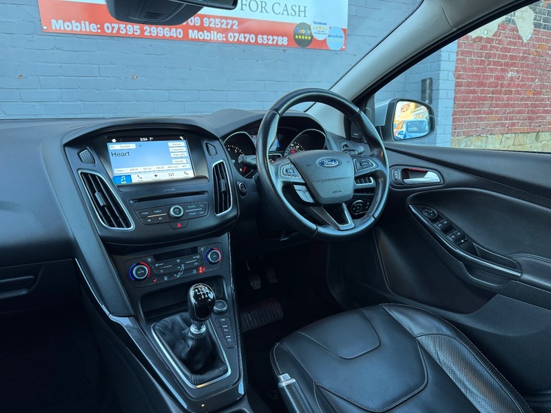 Used Ford Focus 2017 for sale - 76962909: Photo 9