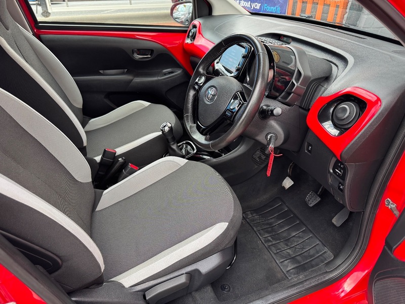 Used Toyota AYGO 2018 for sale - 76941711: Photo 11