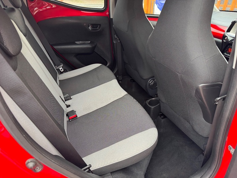 Used Toyota AYGO 2018 for sale - 76941711: Photo 12