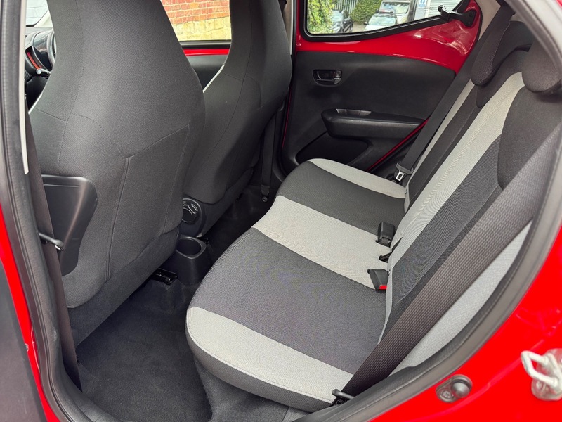 Used Toyota AYGO 2018 for sale - 76941711: Photo 14