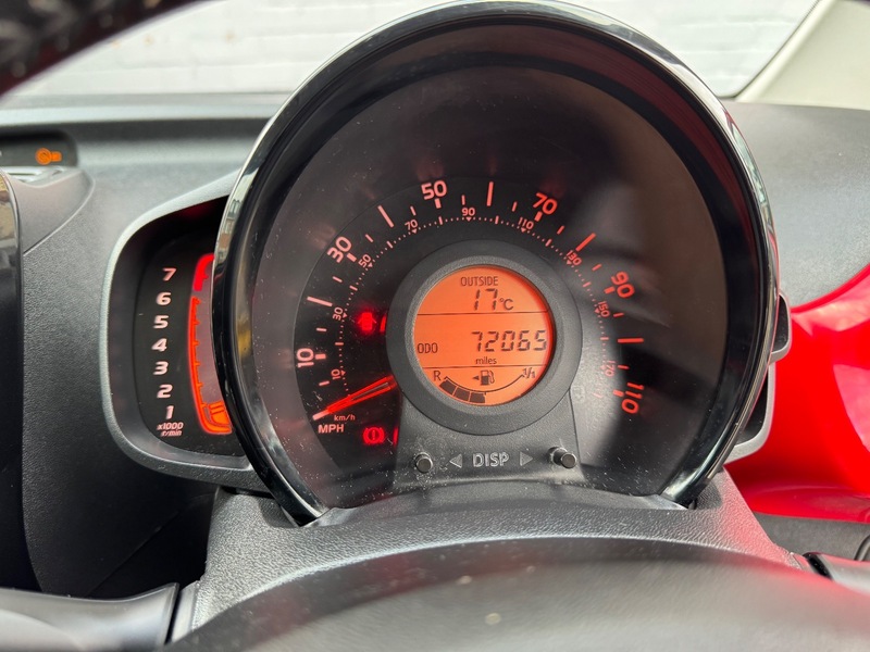 Used Toyota AYGO 2018 for sale - 76941711: Photo 17