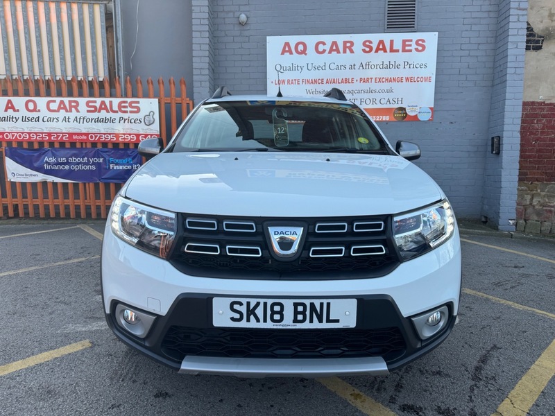 Used Dacia Sandero 2018 for sale - 77643397: Photo 2