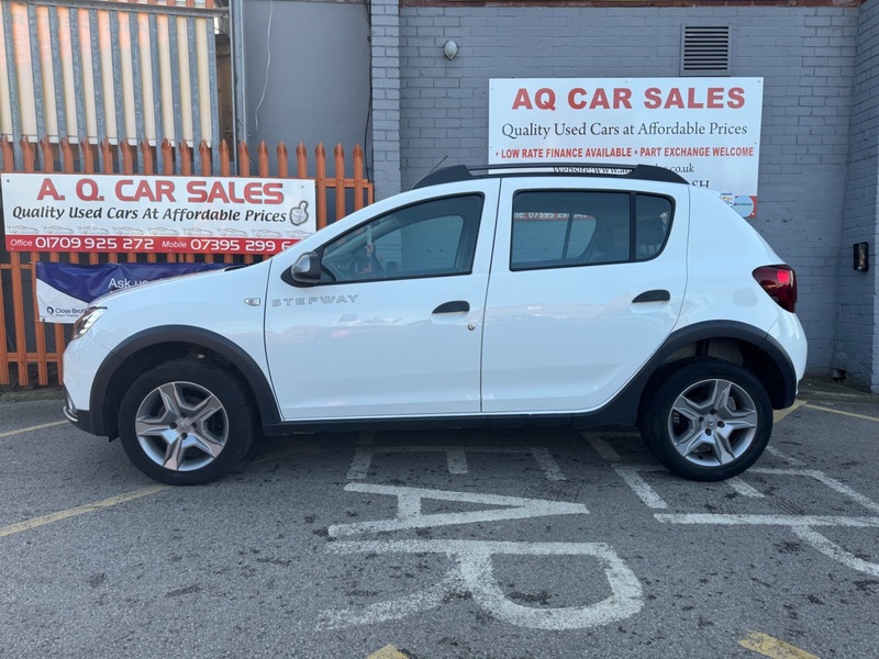 Used Dacia Sandero 2018 for sale - 77643397: Photo 4