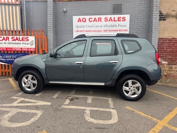 Used Dacia Duster 2014 for sale - 79245902: Photo