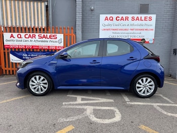 Used Toyota Yaris 2020 for sale - 78975801: Photo