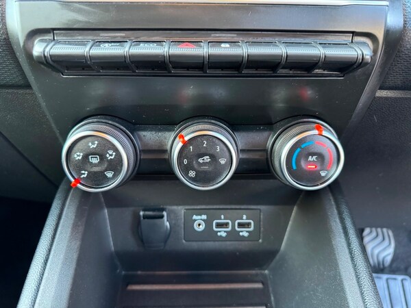 Used Renault Clio 2020 for sale - 74638558: Photo 37