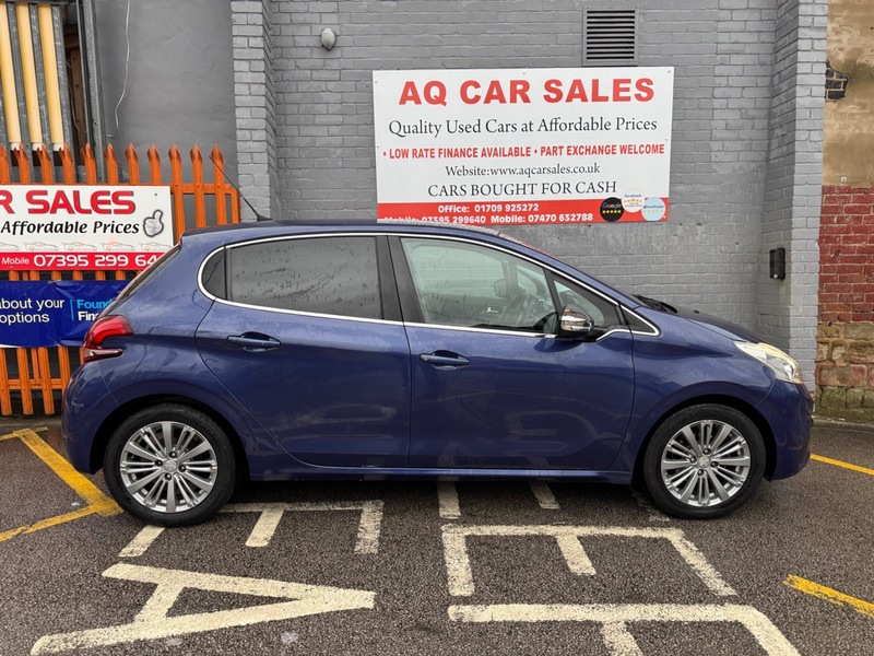 Used Peugeot 208 2016 for sale - 77303296: Photo 8