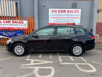 Used Volkswagen Golf 2014 for sale - 79023461: Photo