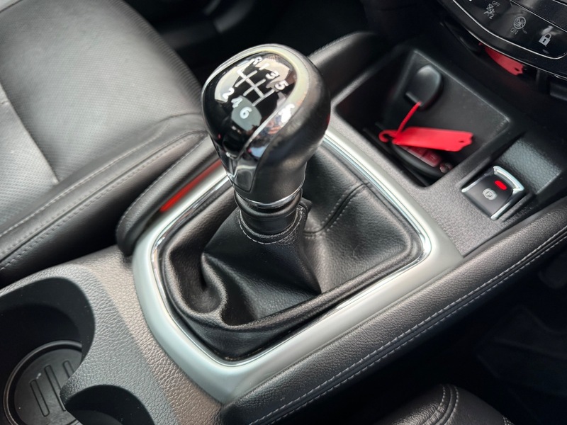 Used Nissan Qashqai 2016 for sale - 76396653: Photo 32