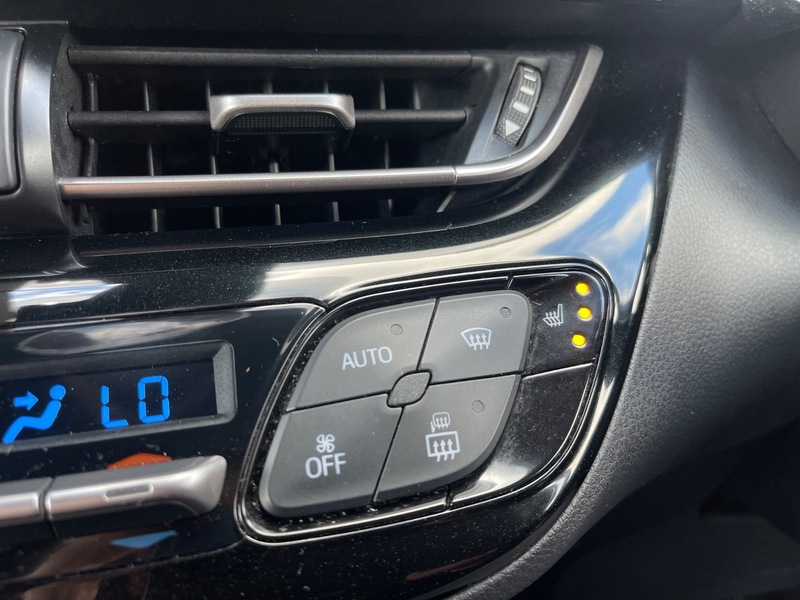 Used Toyota C-HR 2017 for sale - 75897681: Photo 31