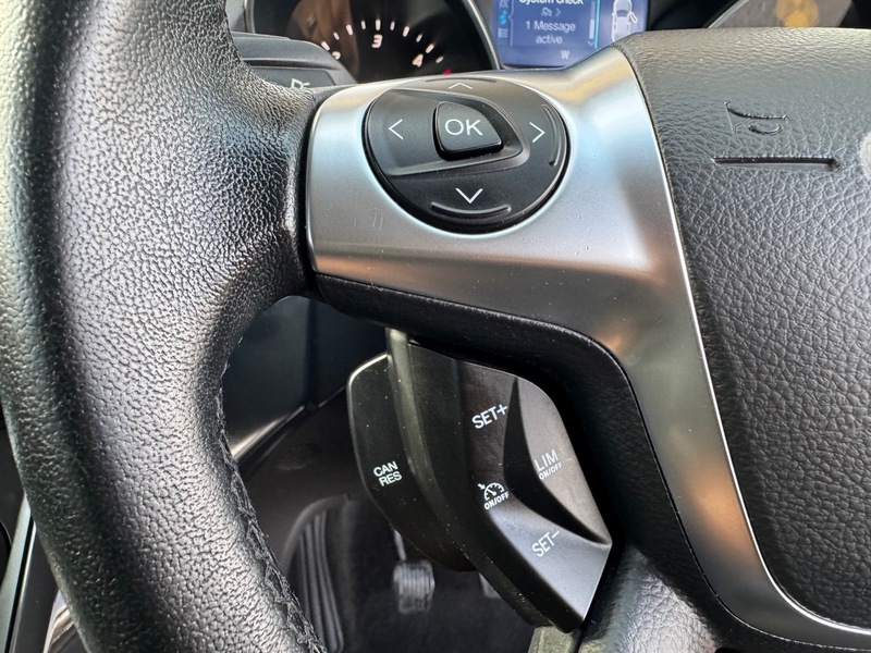 Used Ford Kuga 2015 for sale - 76836752: Photo 32