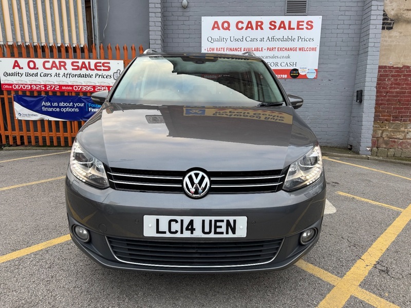 Used Volkswagen Touran 2014 for sale - 77038619: Photo 2