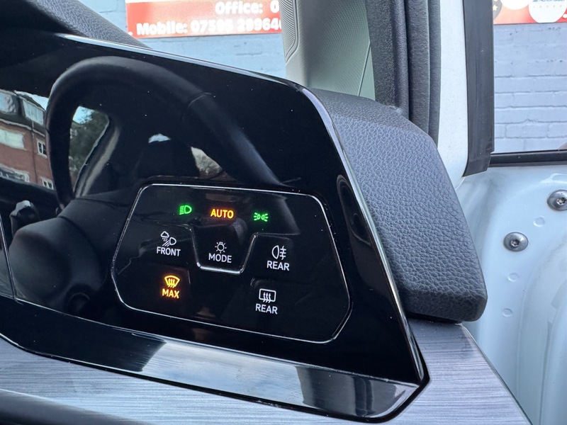 Used Volkswagen Golf 2020 for sale - 76836735: Photo 31