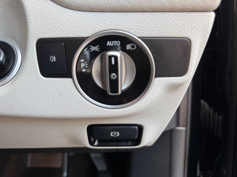 Used Mercedes-Benz A-Class 2016 for sale - 76618345: Photo 37