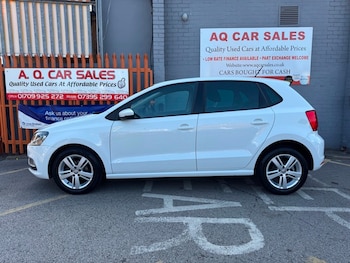 Used Volkswagen Polo 2016 for sale - 79010173: Photo