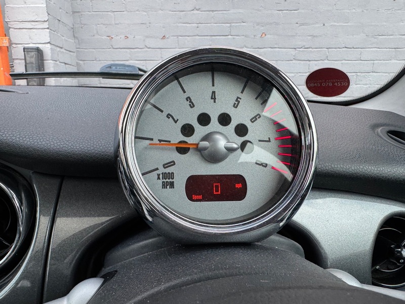Used MINI Hatch 2005 for sale - 76334148: Photo 16