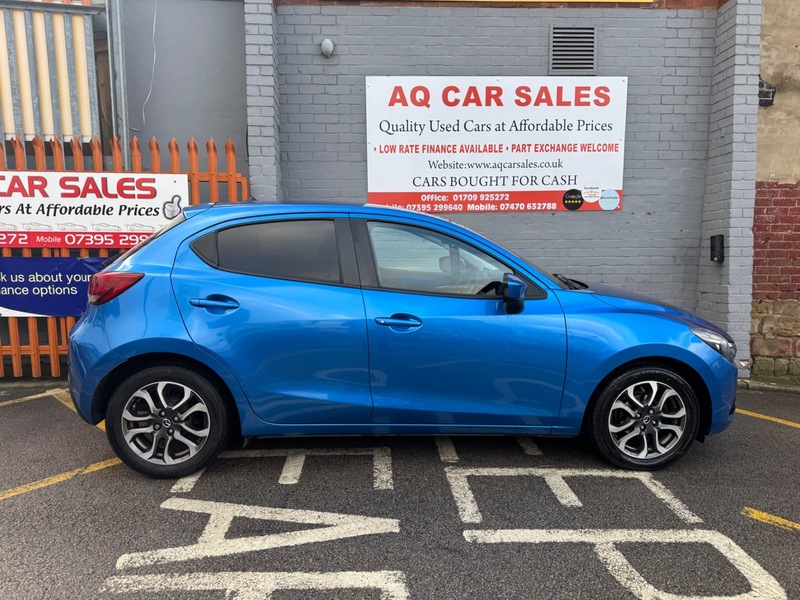 Used Mazda Mazda2 2015 for sale - 77228003: Photo 8