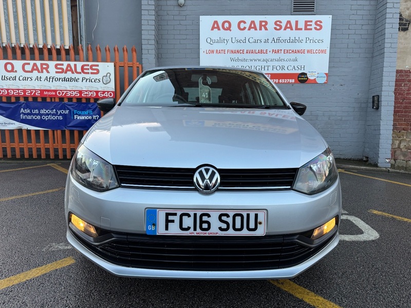 Used Volkswagen Polo 2016 for sale - 76962935: Photo 2