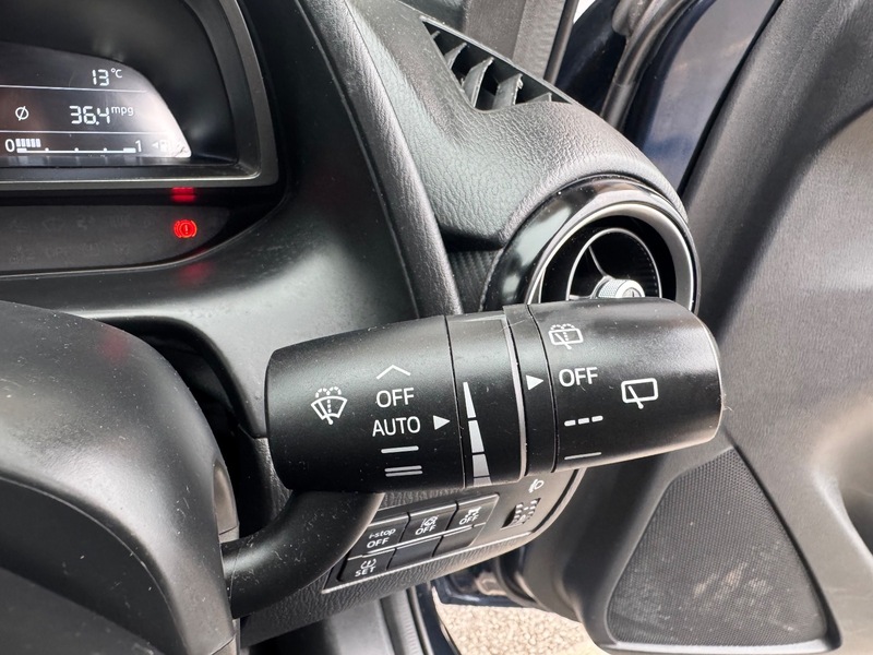 Used Mazda Mazda2 2018 for sale - 76482623: Photo 31