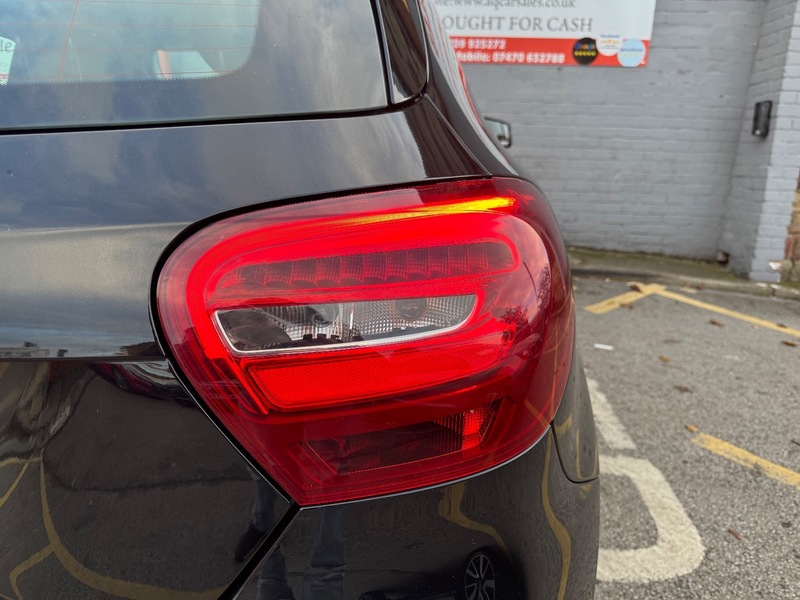 Used Mercedes-Benz A-Class 2016 for sale - 76430575: Photo 11