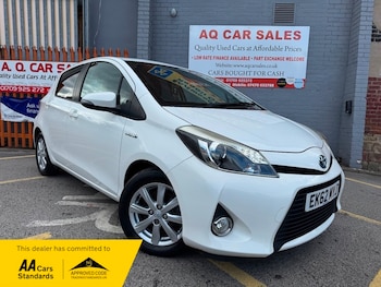 Used Toyota Yaris 2012 for sale - 76040014: Photo