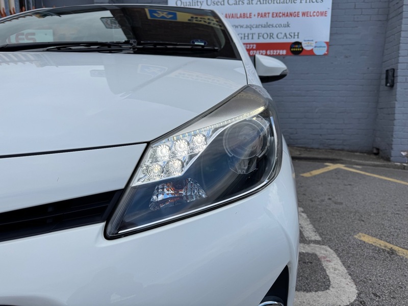 Used Toyota Yaris 2012 for sale - 76040014: Photo 26