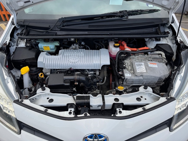 Used Toyota Yaris 2012 for sale - 76040014: Photo 32