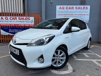 Used Toyota Yaris 2012 for sale - 76040014: Photo