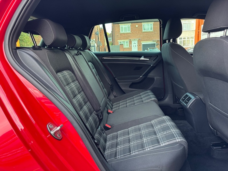 Used Volkswagen Golf 2015 for sale - 76334143: Photo 15