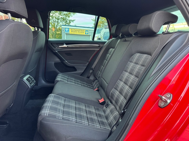 Used Volkswagen Golf 2015 for sale - 76334143: Photo 17