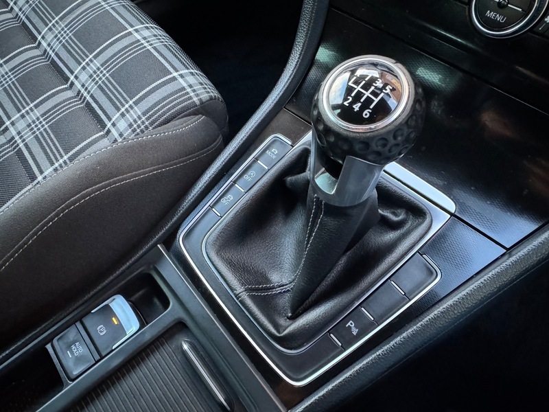 Used Volkswagen Golf 2015 for sale - 76334143: Photo 28