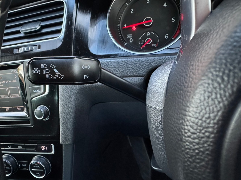 Used Volkswagen Golf 2015 for sale - 76334143: Photo 31